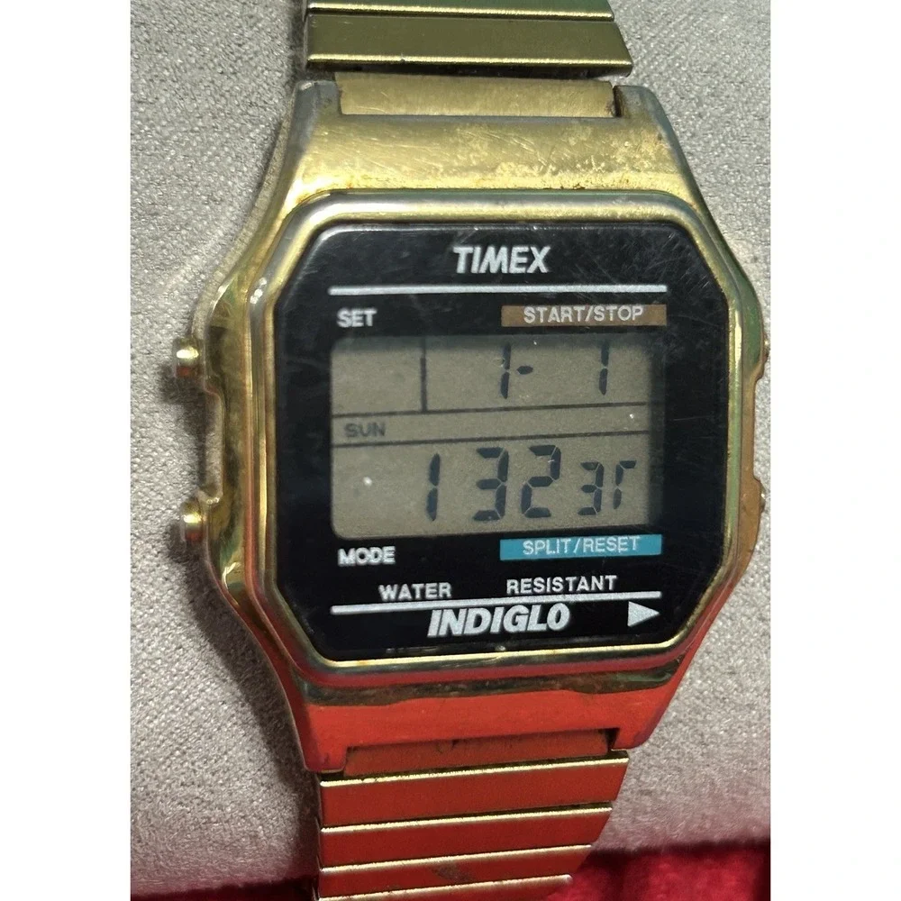 Vintage Timex Indiglo Digital Men Gold Tone Alarm Chrono Quartz Watch New Batter